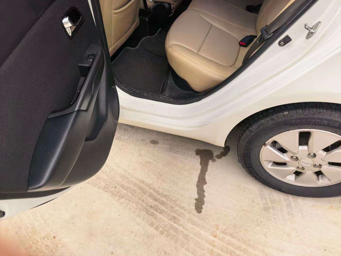 Kia K2 1.4L Manual 7