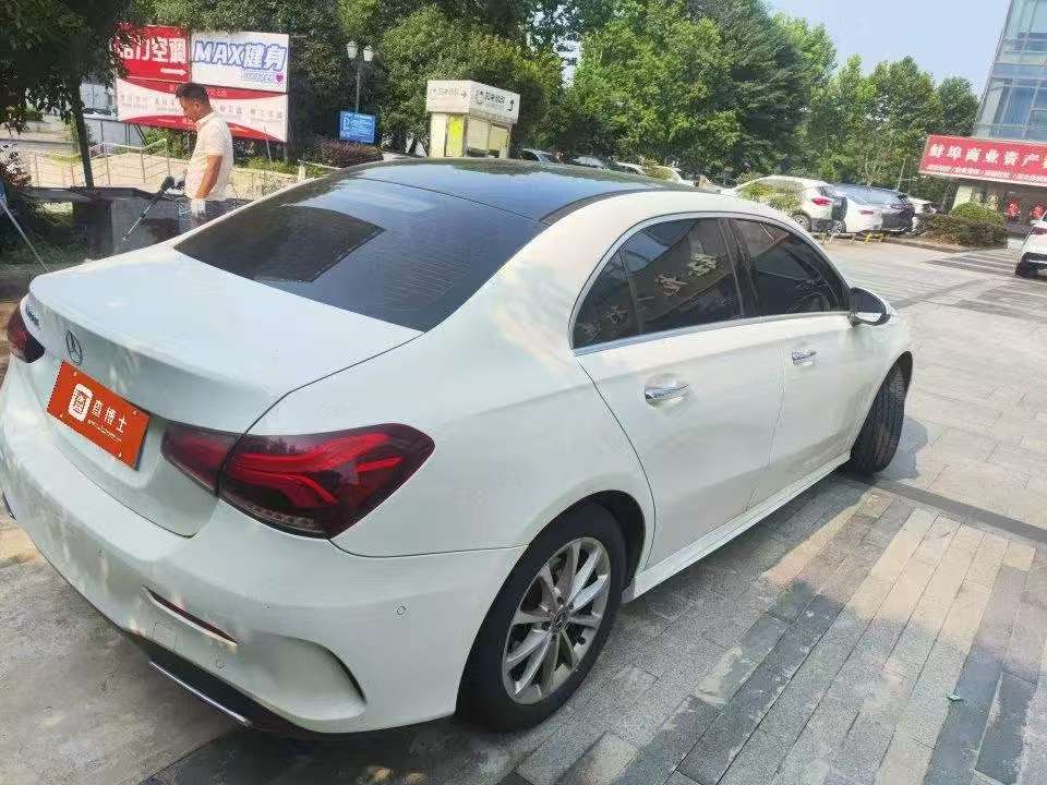 Mercedes-Benz A-Class 1.3T Sport Fashion Edition 3