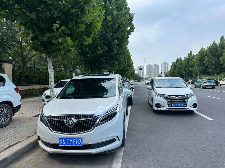 Buick GL8 ES