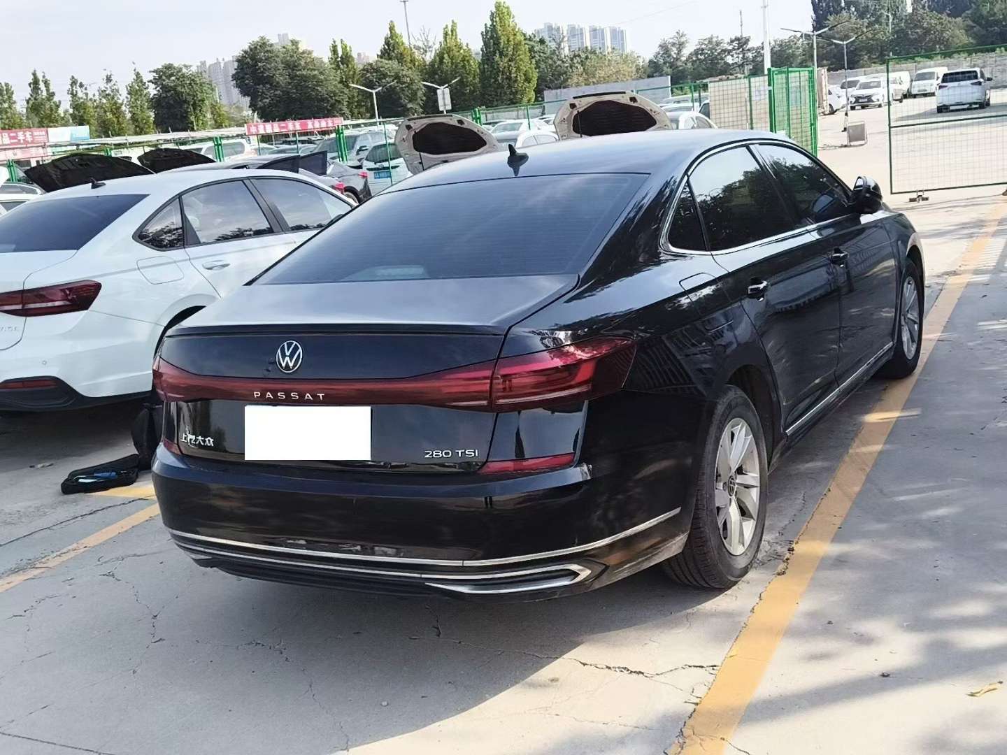 Volkswagen Passat 2022 280TSI Business Edition 3