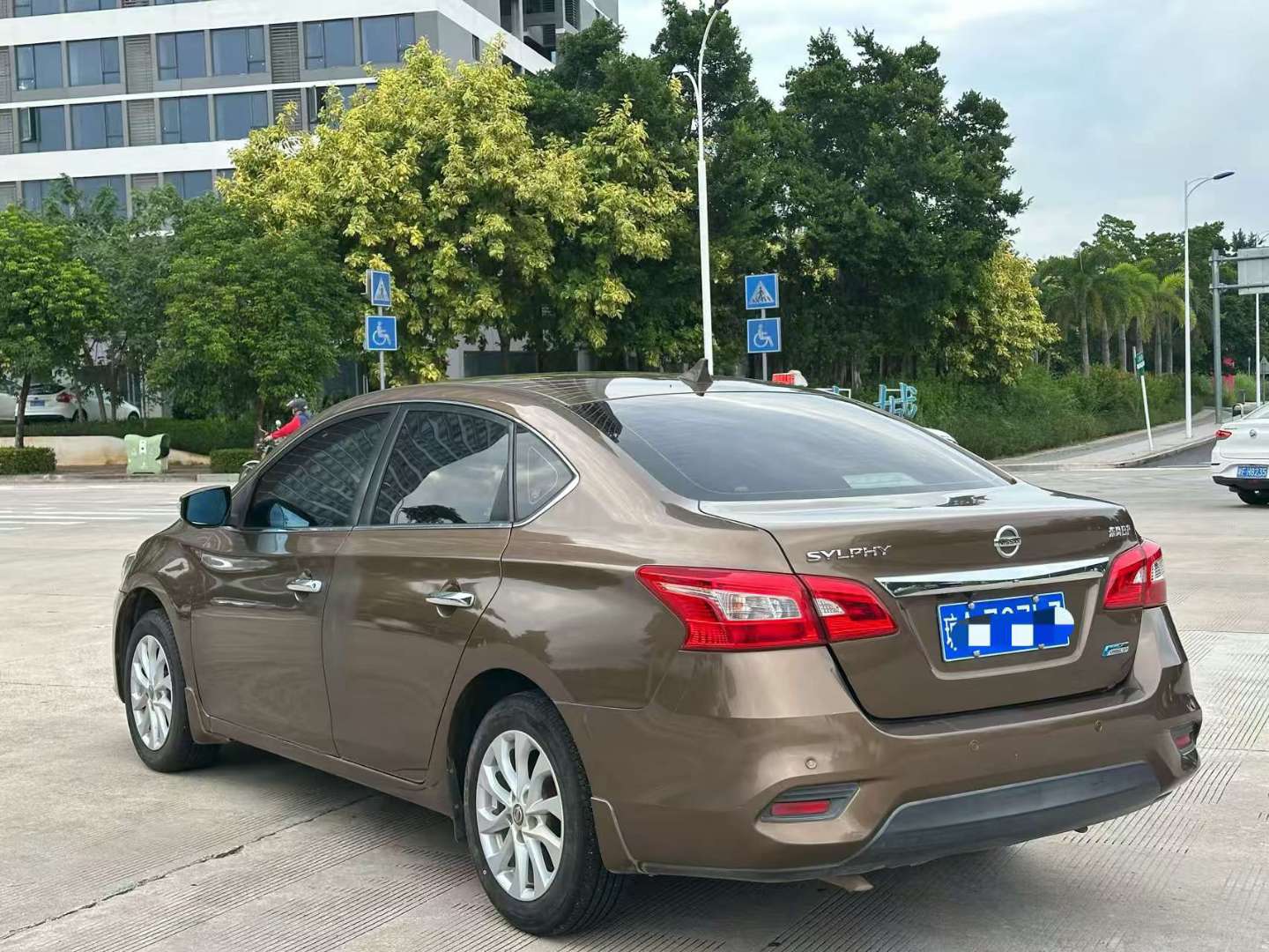 Nissan Sylphy 2017 1.6L Automatic Luxury 7