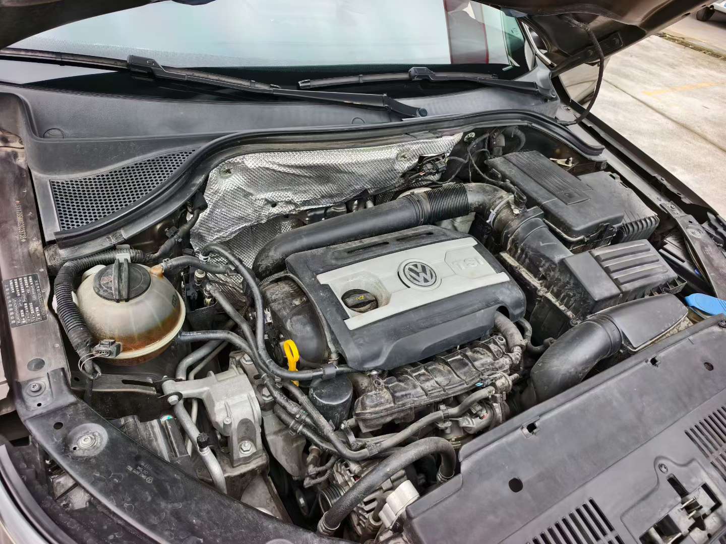 Volkswagen Tiguan 9