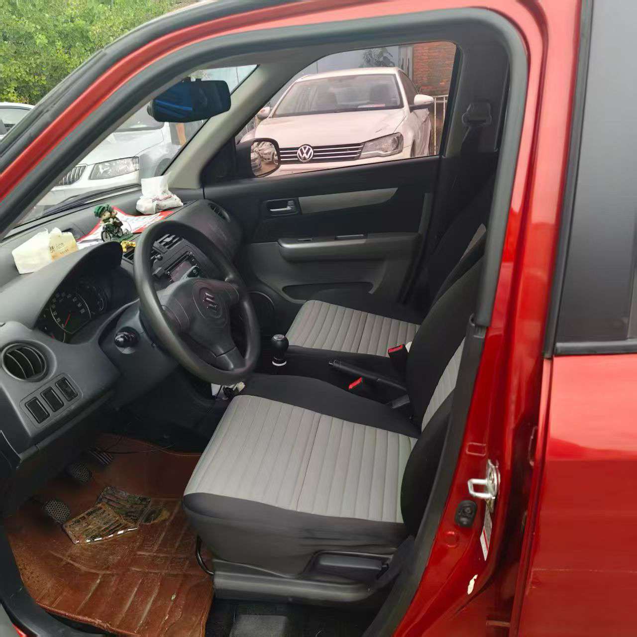 Suzuki Swift 1.3L Manual 8