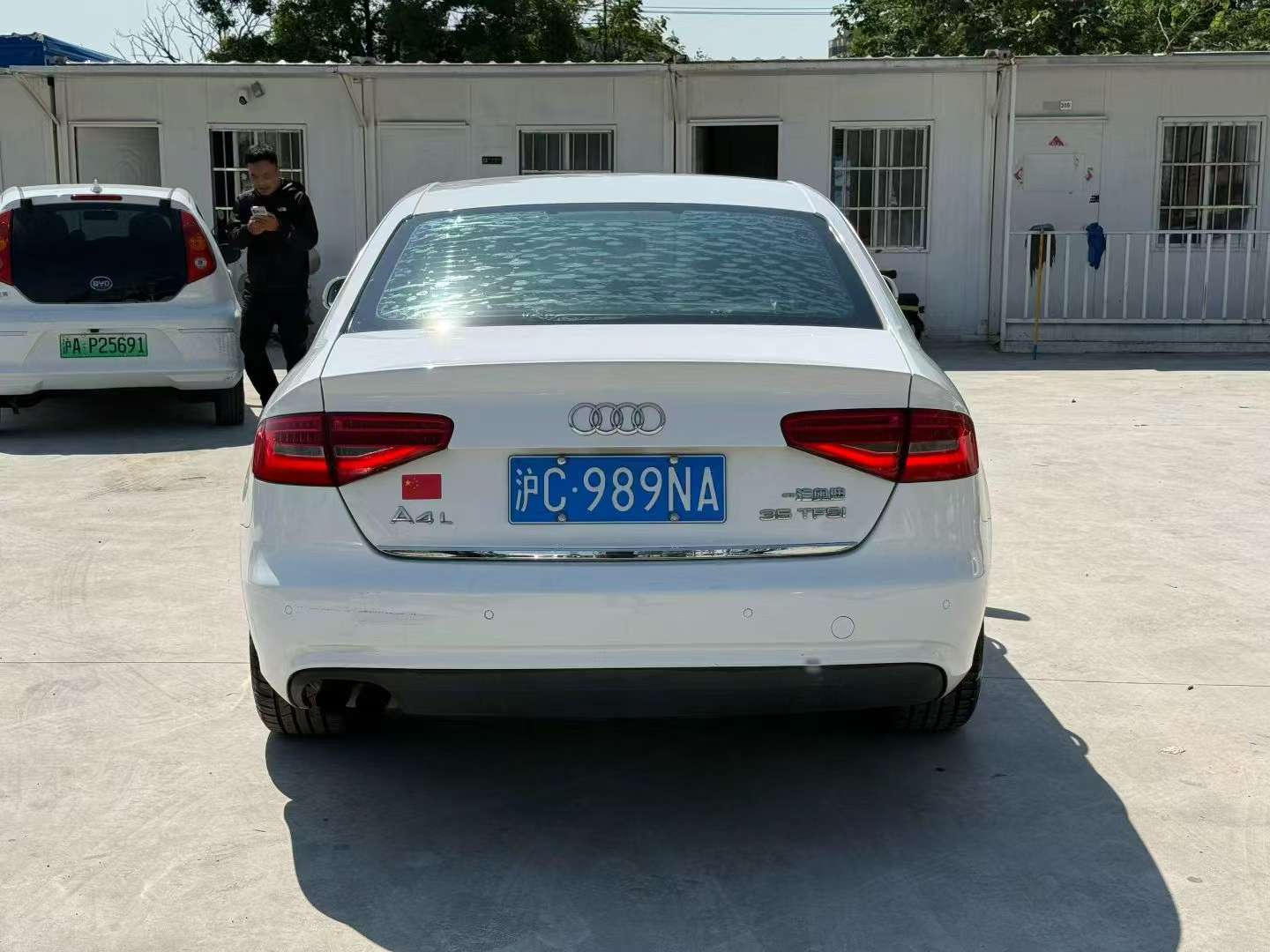 Audi A4L Standard 5