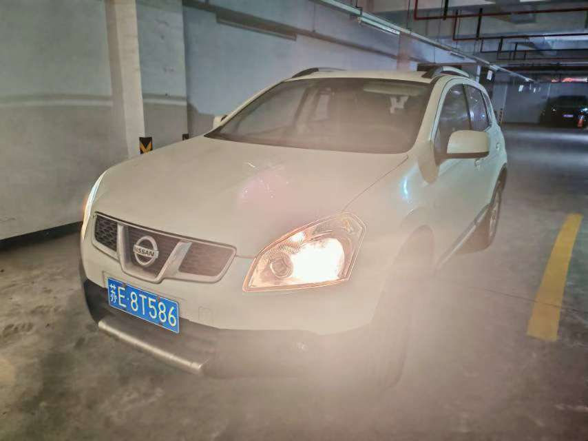 Nissan Qashqai 2.0 Fire Manual