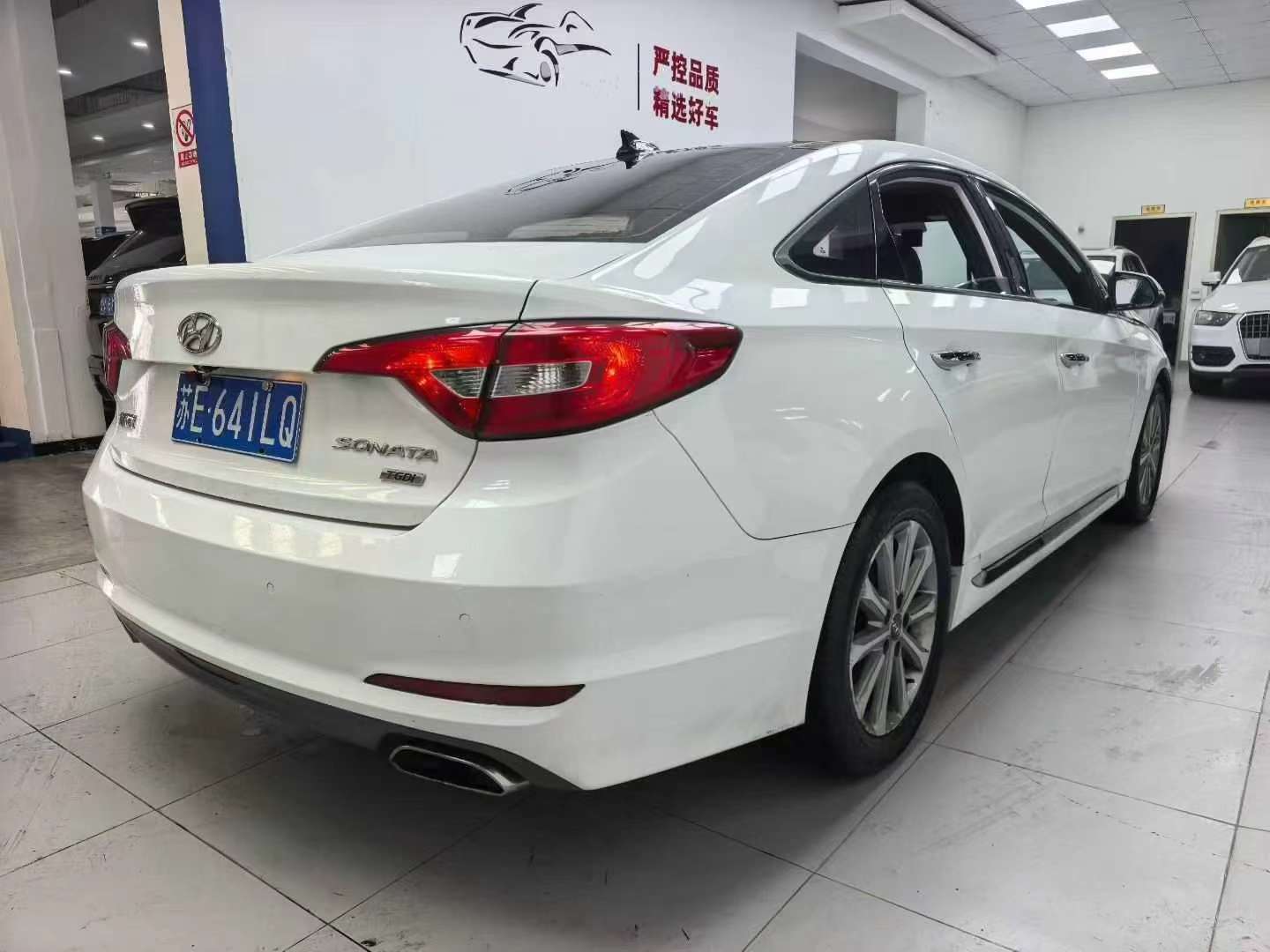 Hyundai Sonata IX 2015 Automatic Sunroof High Trim 6