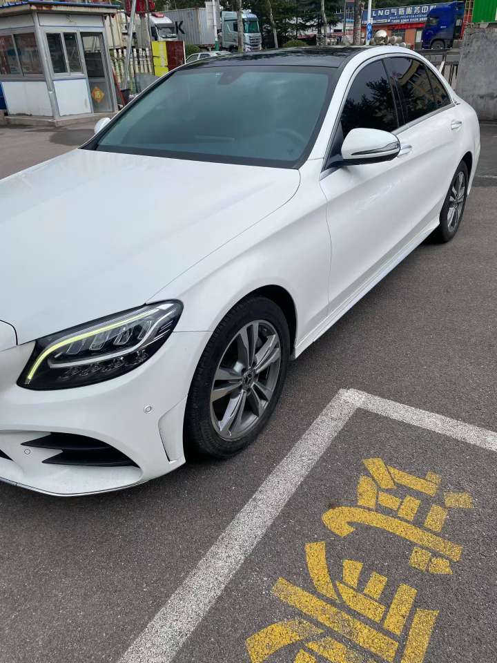 Mercedes-Benz C-Class 1.5T Automatic 3