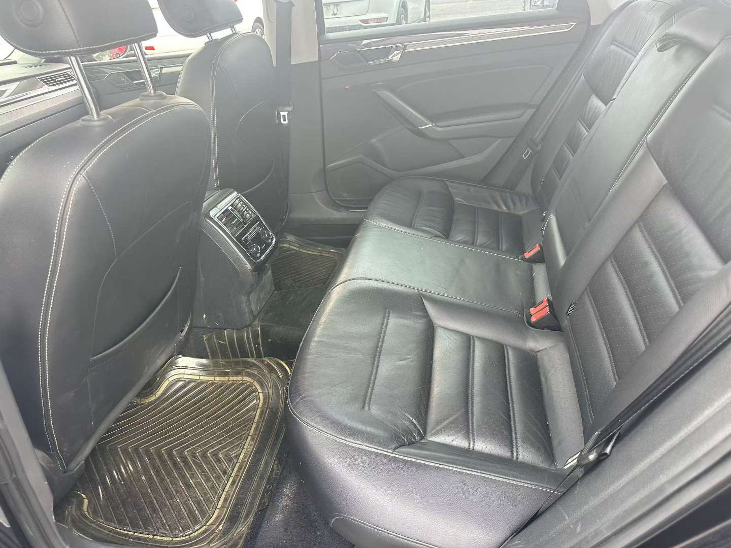 Volkswagen Passat 1.8T Yuzun 4