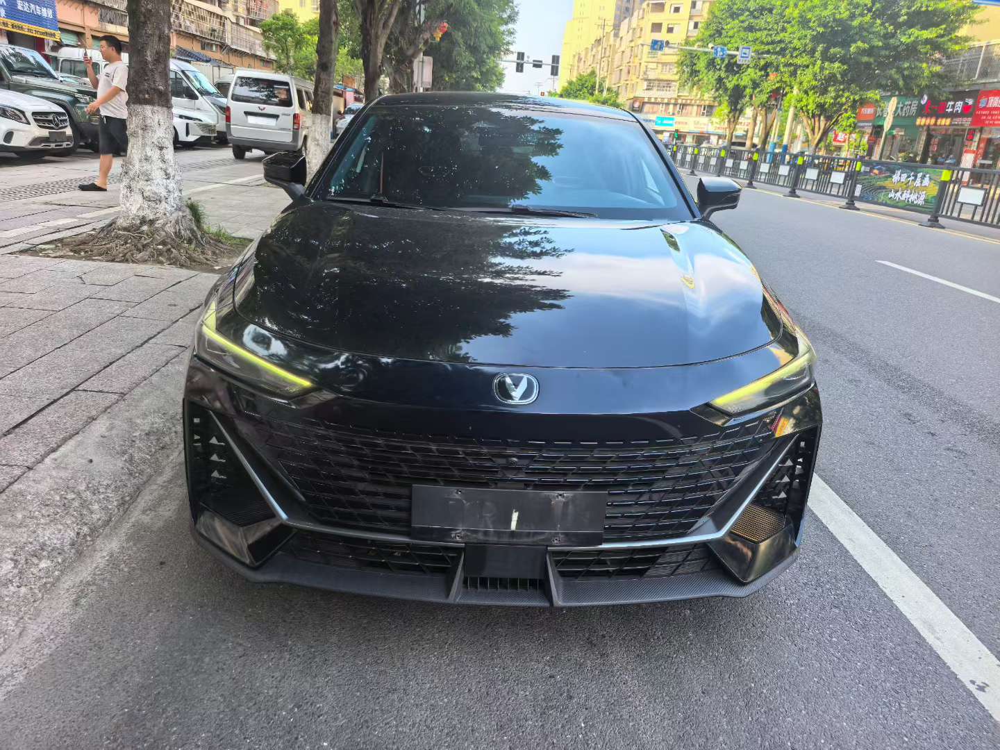 Changan UNI-V