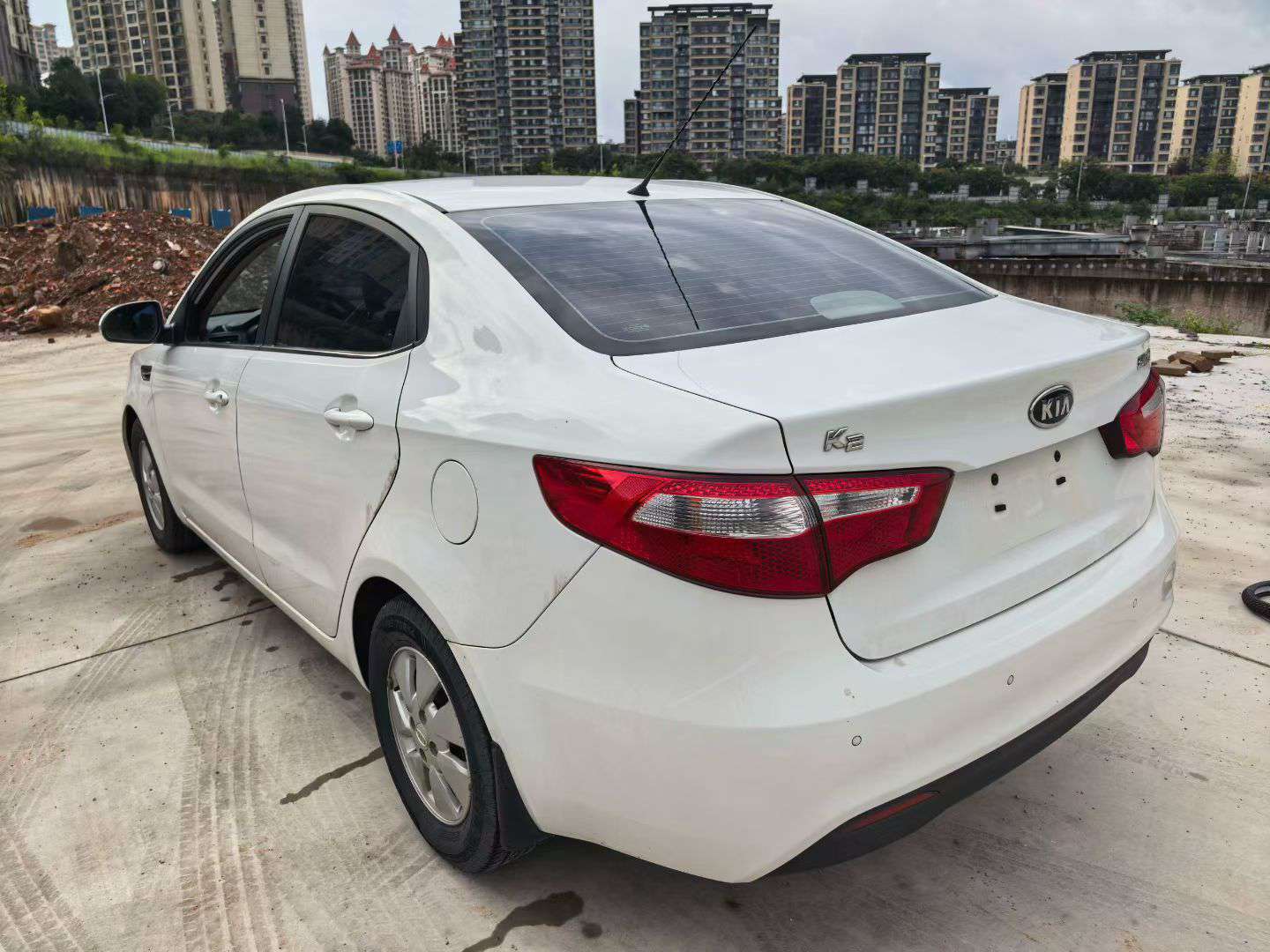 Kia K2 1.4L Manual 5