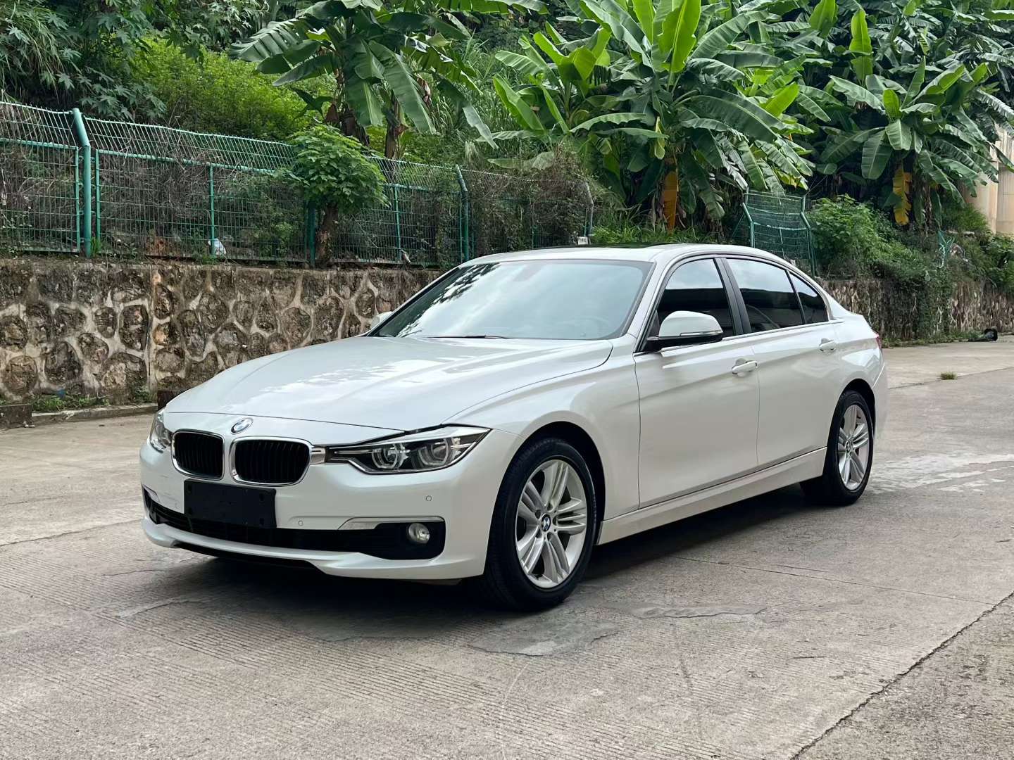 BMW 3 Series 2016 320Li Fashion