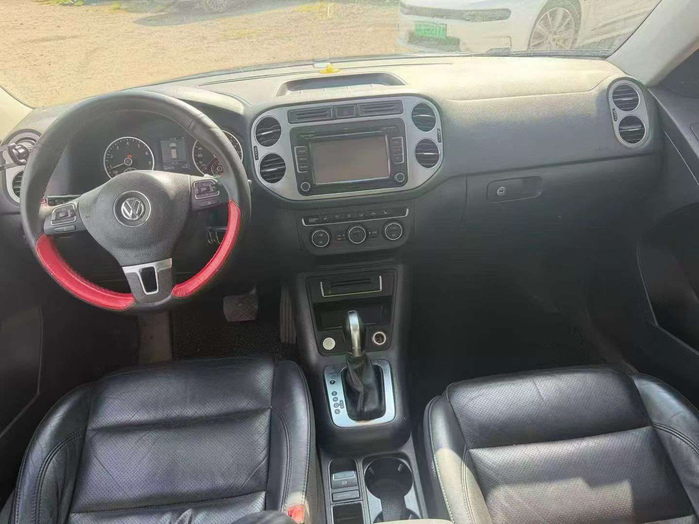 Volkswagen Tiguan 1.8T Automatic AWD 5