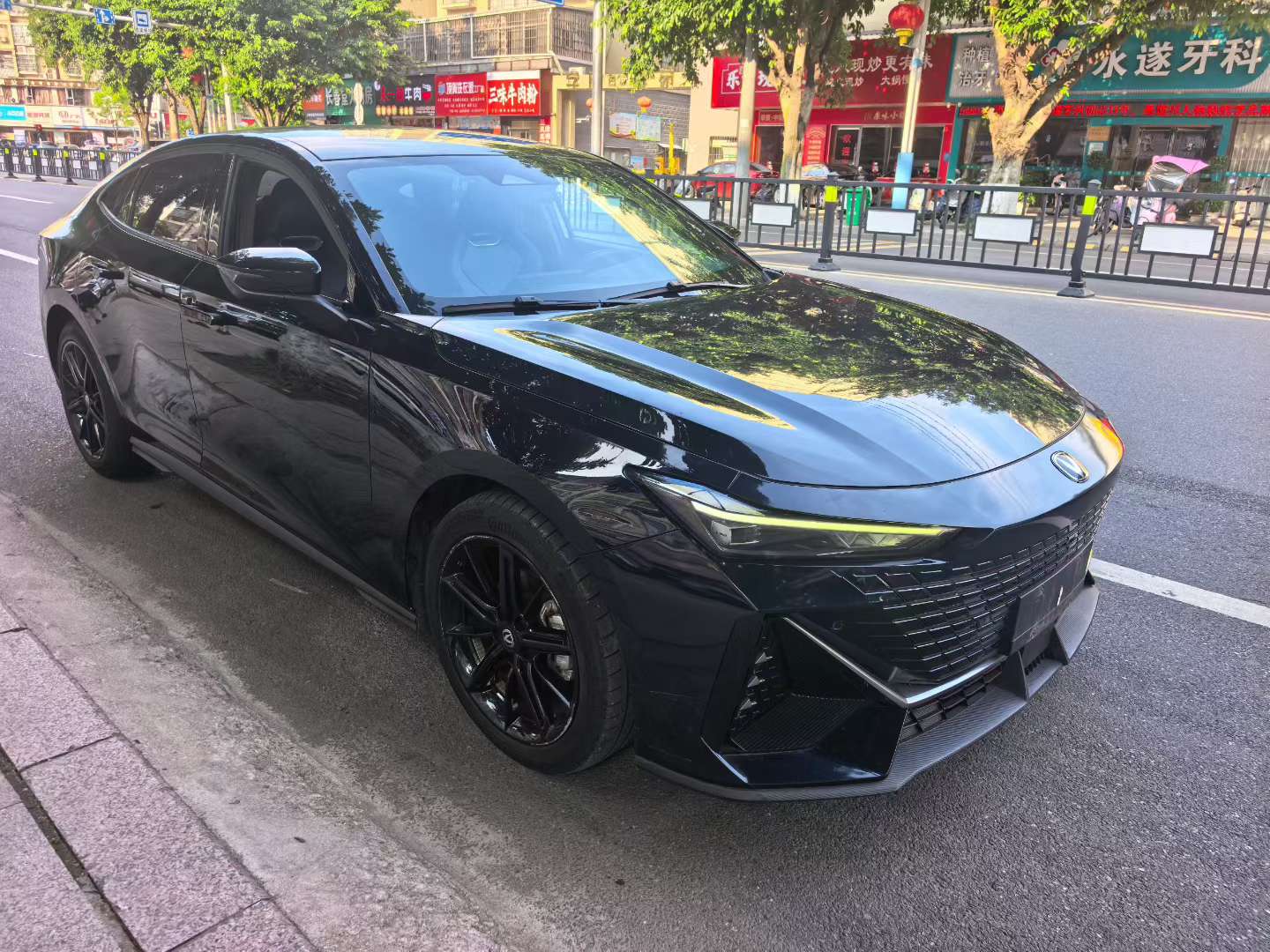 Changan UNI-V 2