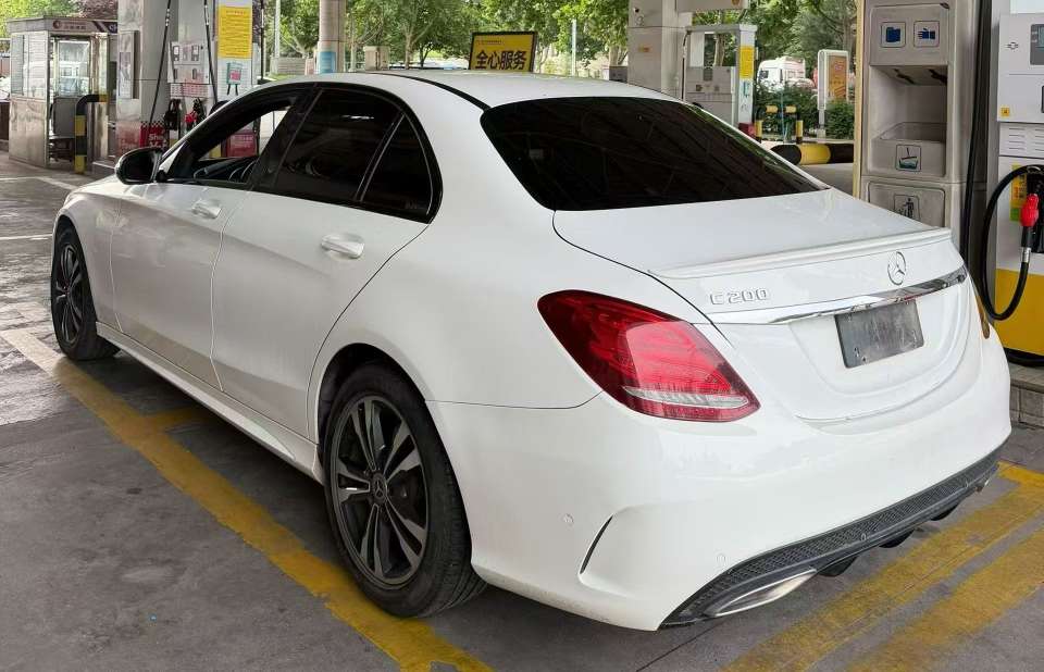 Mercedes-Benz C-Class 2017 2.0T Sport Edition 4