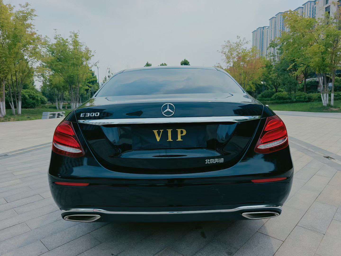Mercedes-Benz E-Class 2.0T Automatic with Sunroof 7