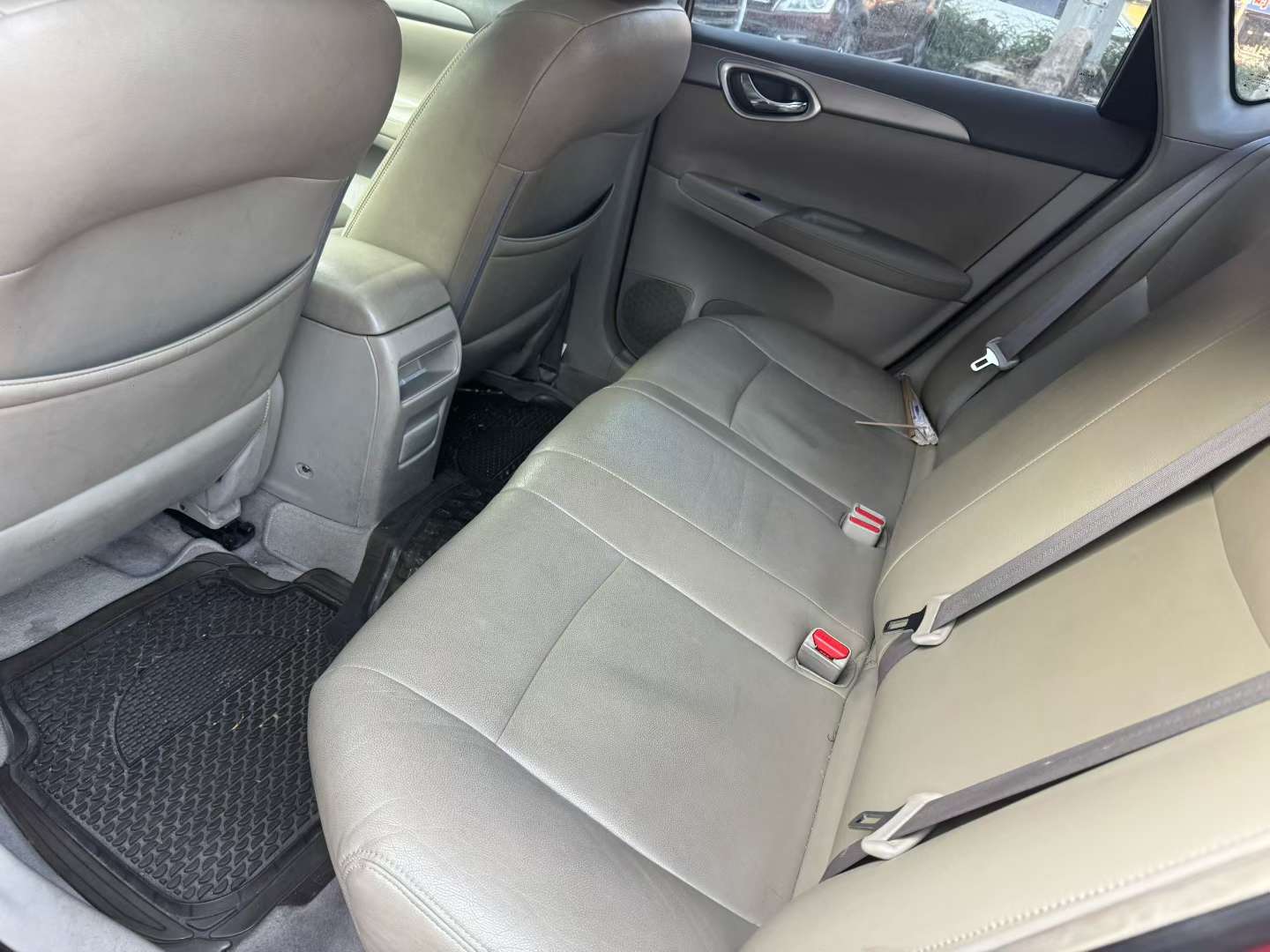 Nissan Sylphy 1.8L Automatic 3