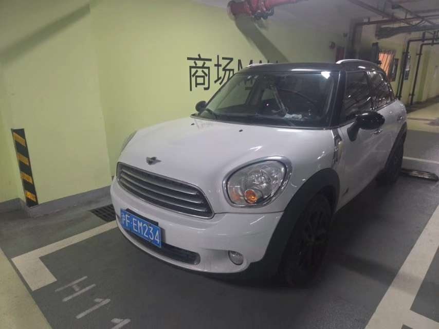 BMW MINI 1.6T AWD Fun
