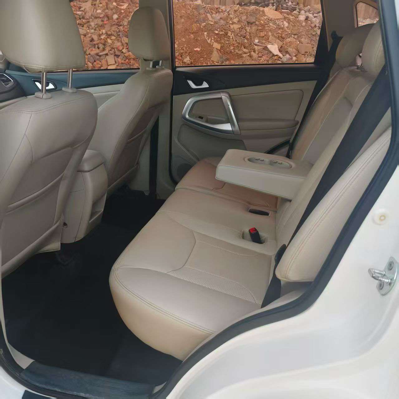 Chery Tiggo 5 2.0L Manual 7
