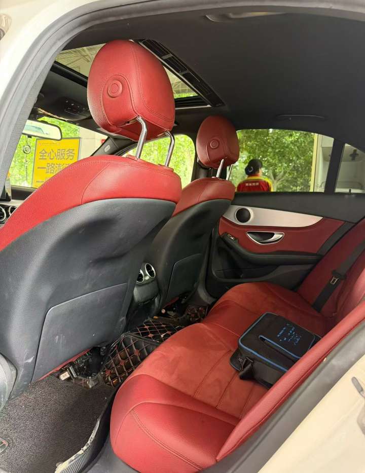 Mercedes-Benz C-Class 2017 2.0T Sport Edition 3