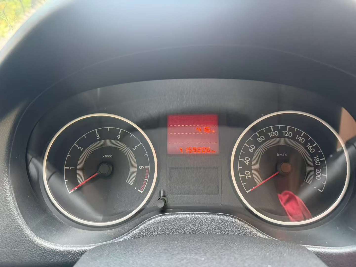 Peugeot 301 1.6L Automatic Sunroof Premium Edition 9