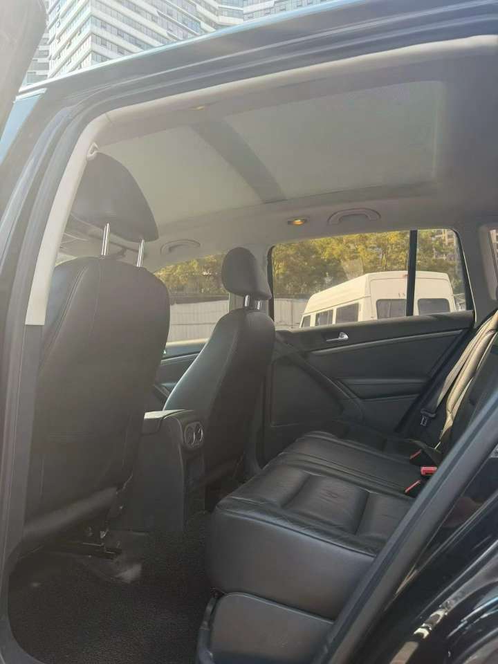 Volkswagen Tiguan 1.8T Automatic AWD 4