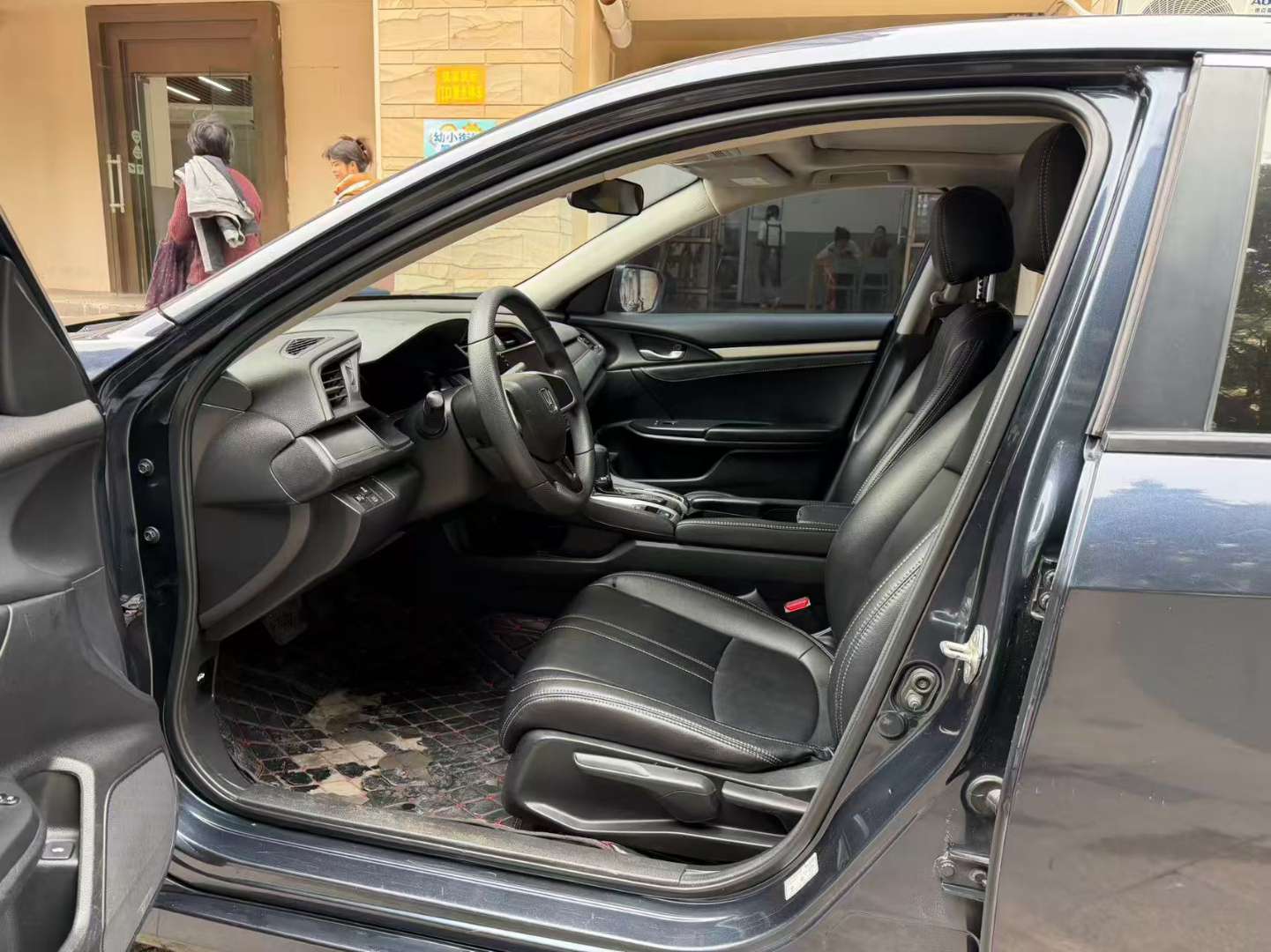 Honda Civic 1.0T Automatic Sunroof Comfort Edition 8