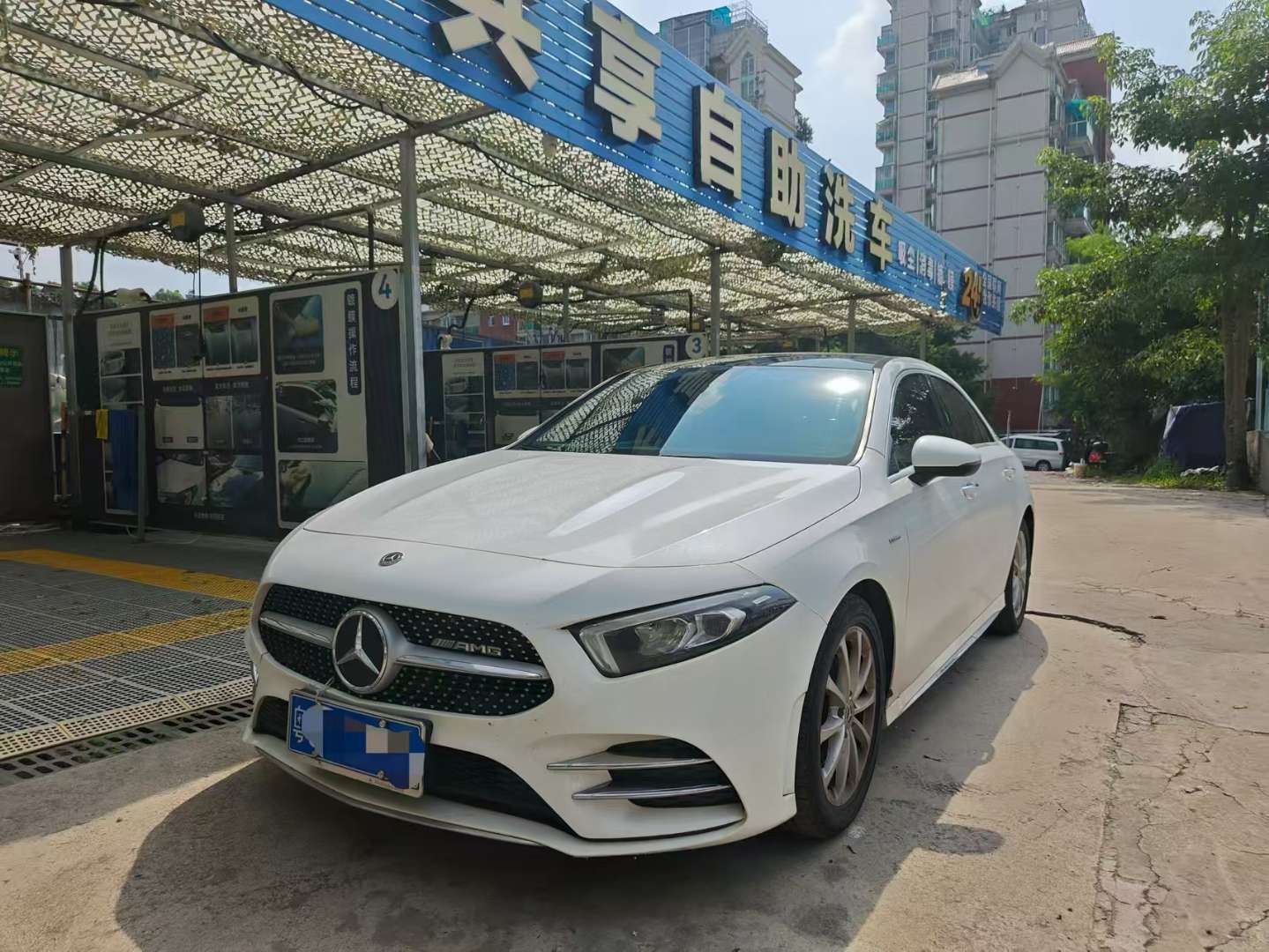 Mercedes-Benz A-Class Facelift A 200 L Sport Sedan Fashion Edition 2
