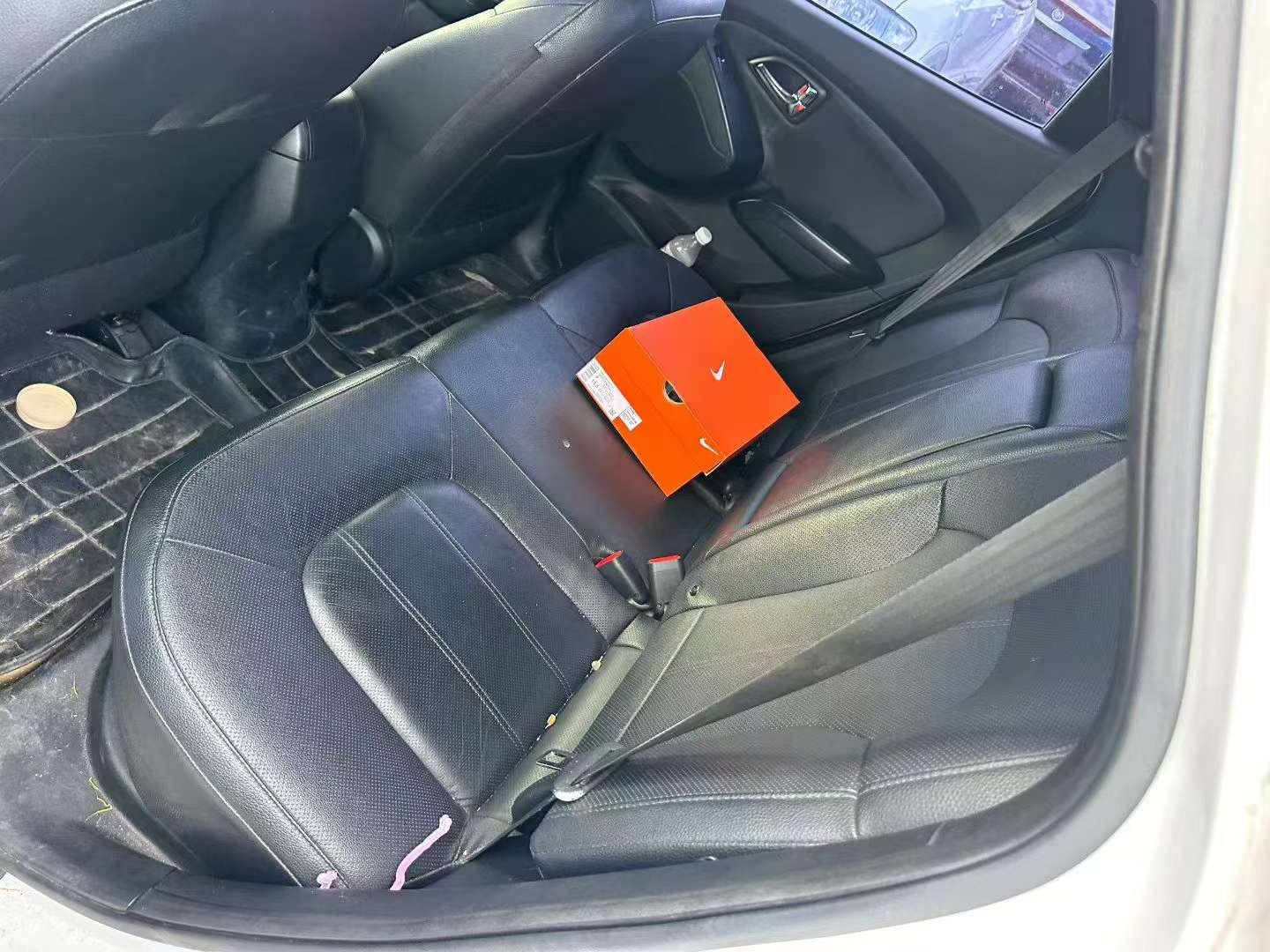 Hyundai ix35 2.0L Automatic Panoramic Sunroof 4