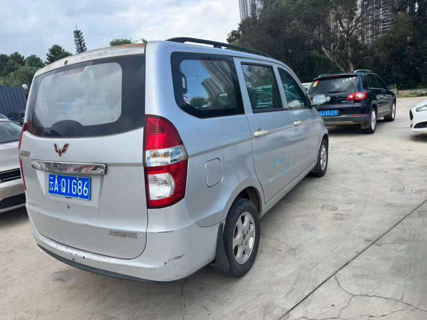 Wuling Hongguang 1.2L Manual 5