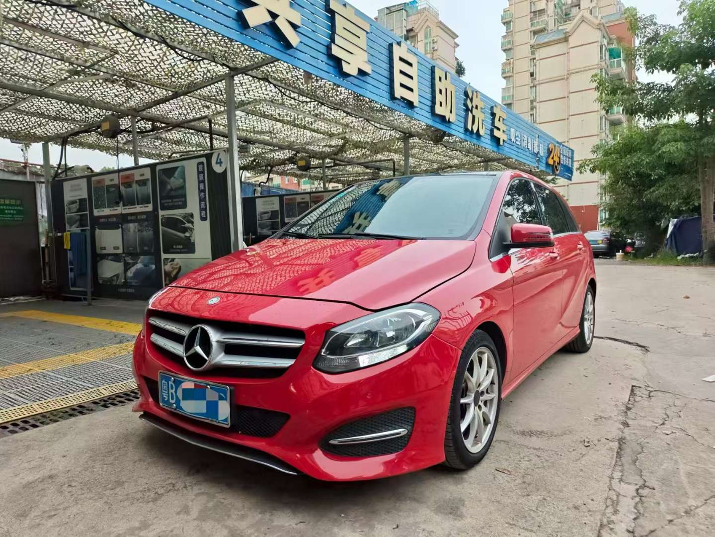 Mercedes-Benz B-Class 2