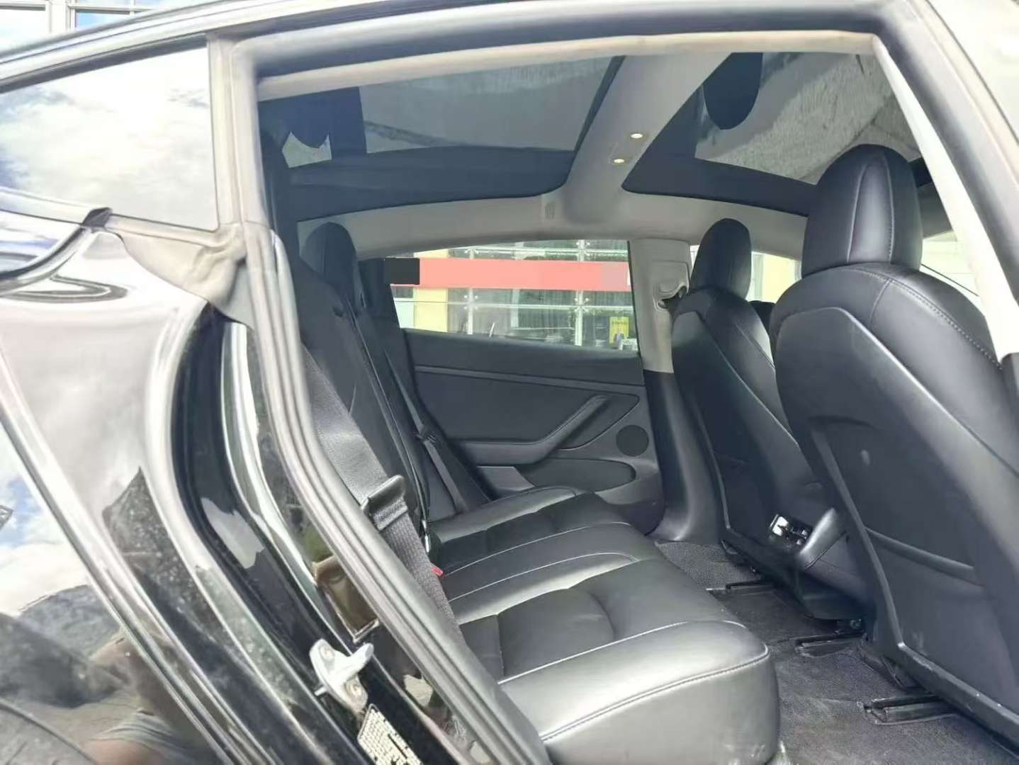 Tesla Model 3 Standard Range Rear-Wheel Drive Plus 7