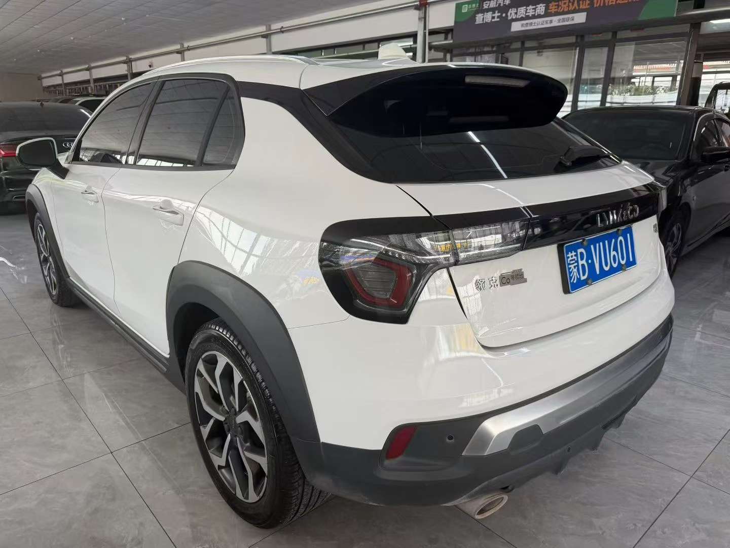 Lynk & Co 02