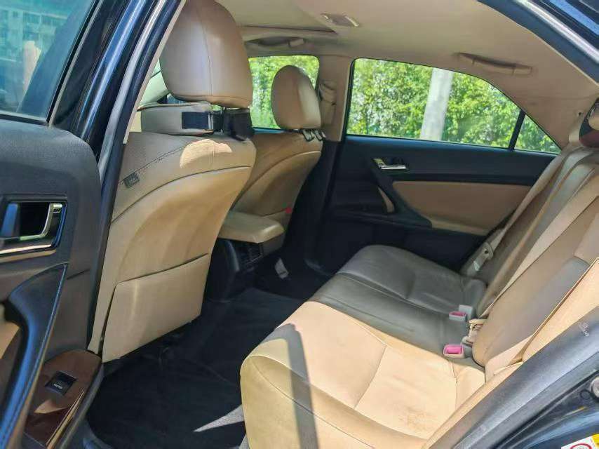 Toyota Reiz 2.5V Shangrui 6