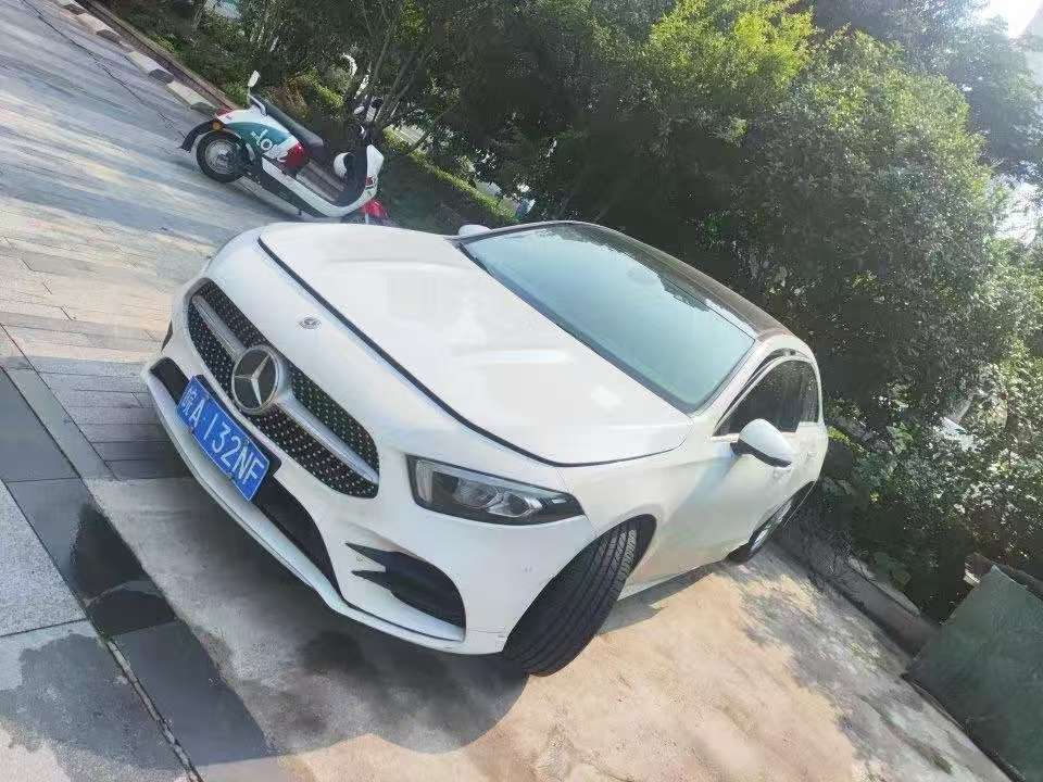 Mercedes-Benz A-Class 1.3T Sport Fashion Edition 2
