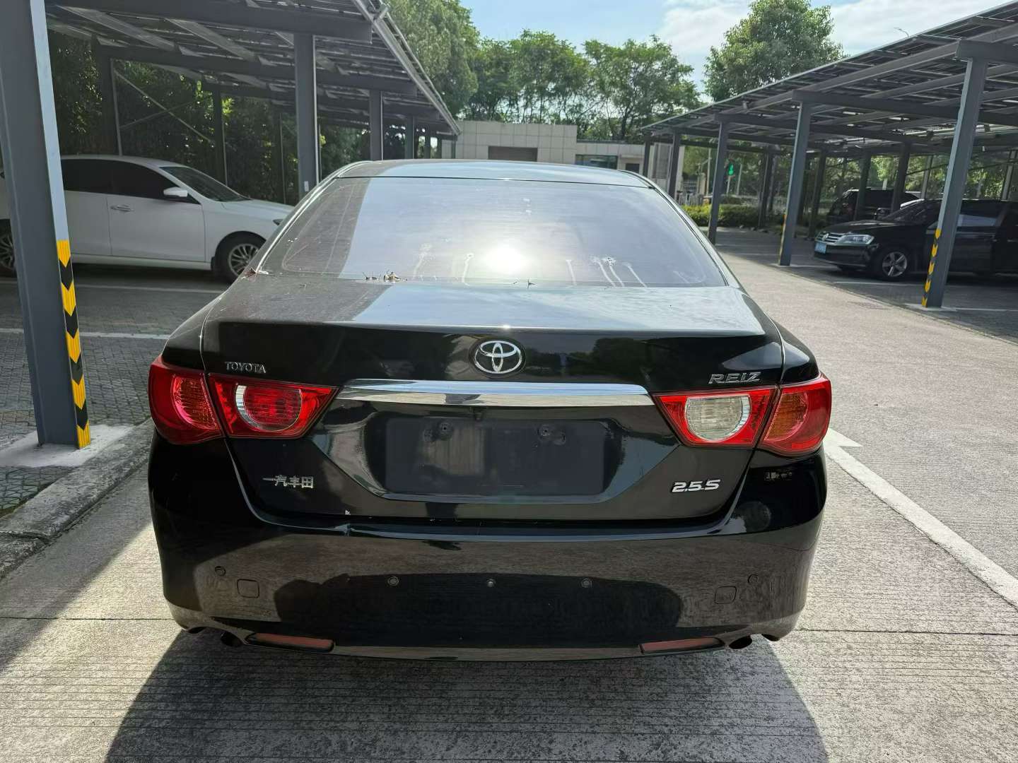Toyota Reiz 5