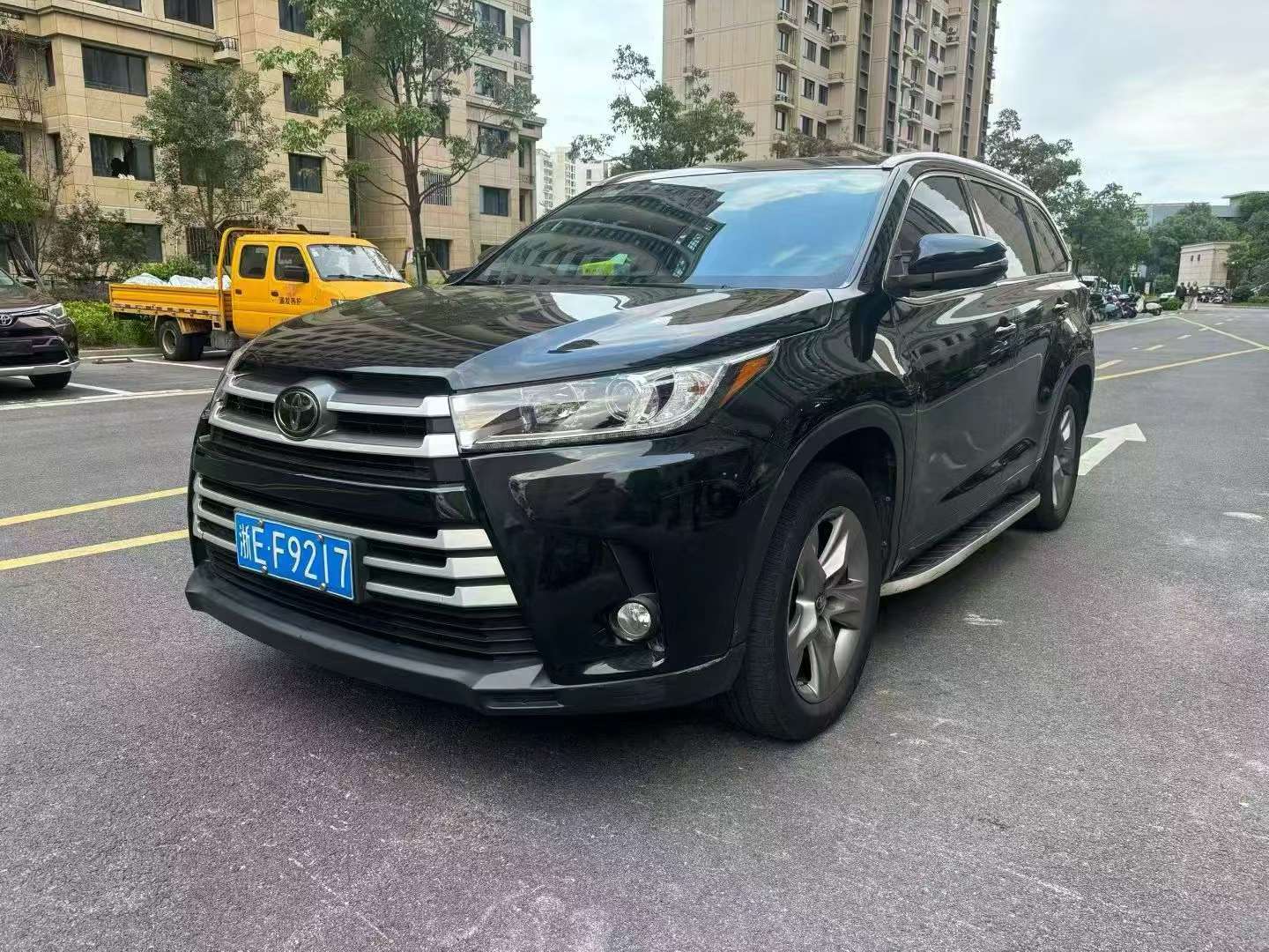 Toyota Highlander 2.0T AWD Luxury 7-Seater