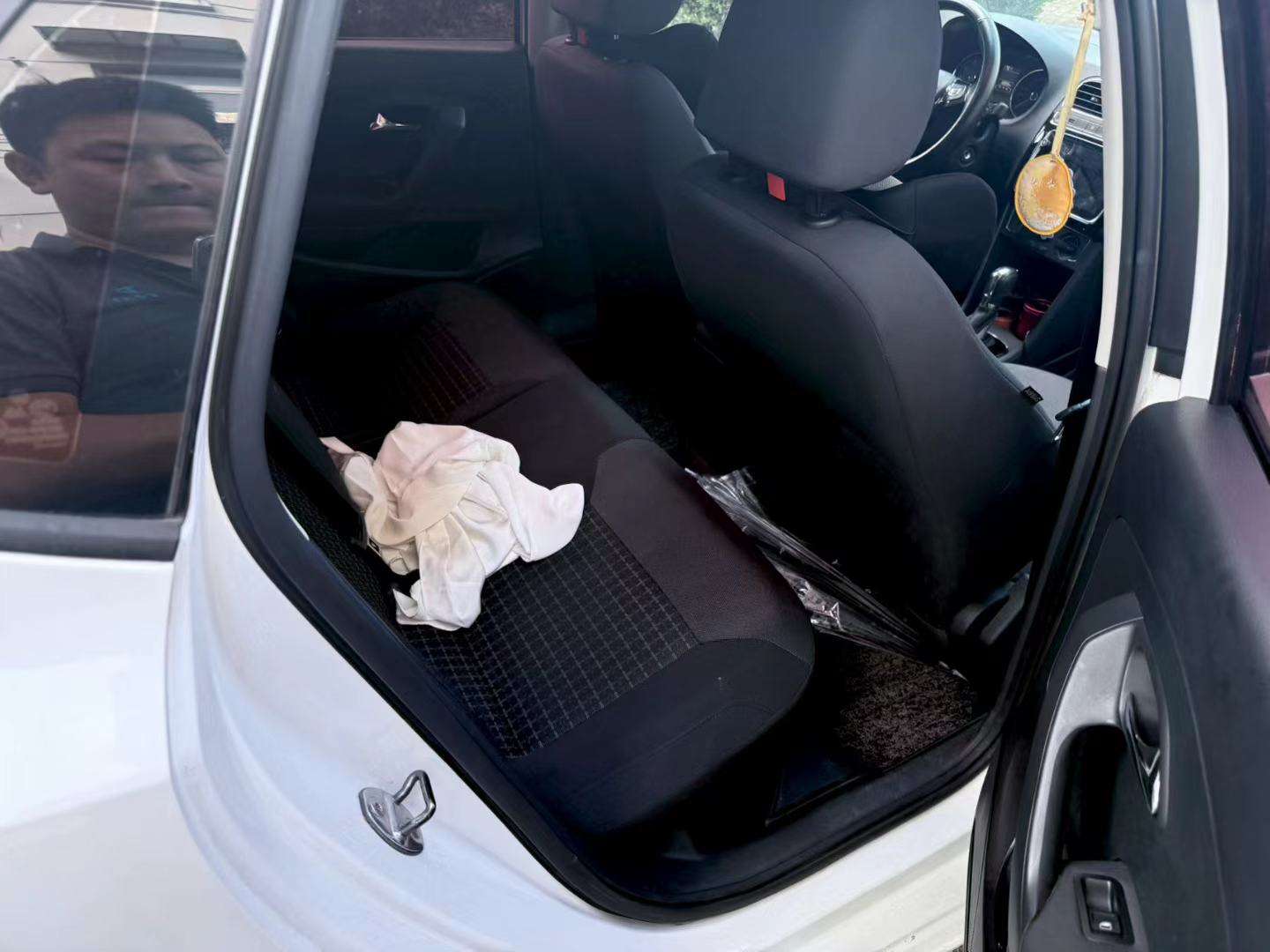 Volkswagen Polo 1.5L Comfort Edition 5