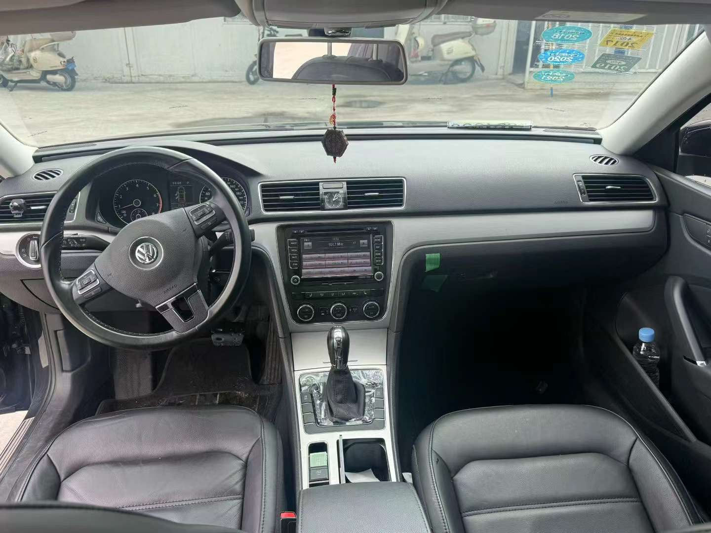 Volkswagen Passat 1.8T Premium 9