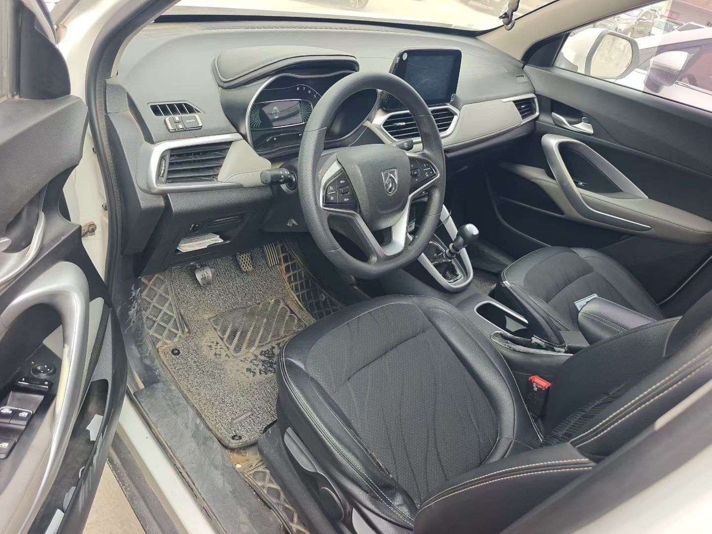 Baojun 510 2017 1.5 Manual 4