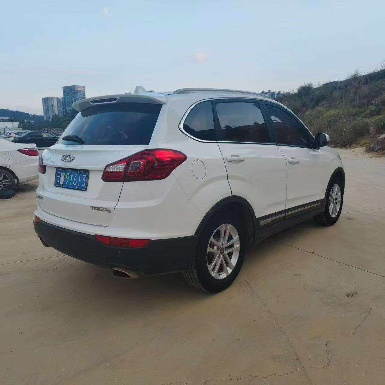 Chery Tiggo 5 2.0L Manual 5