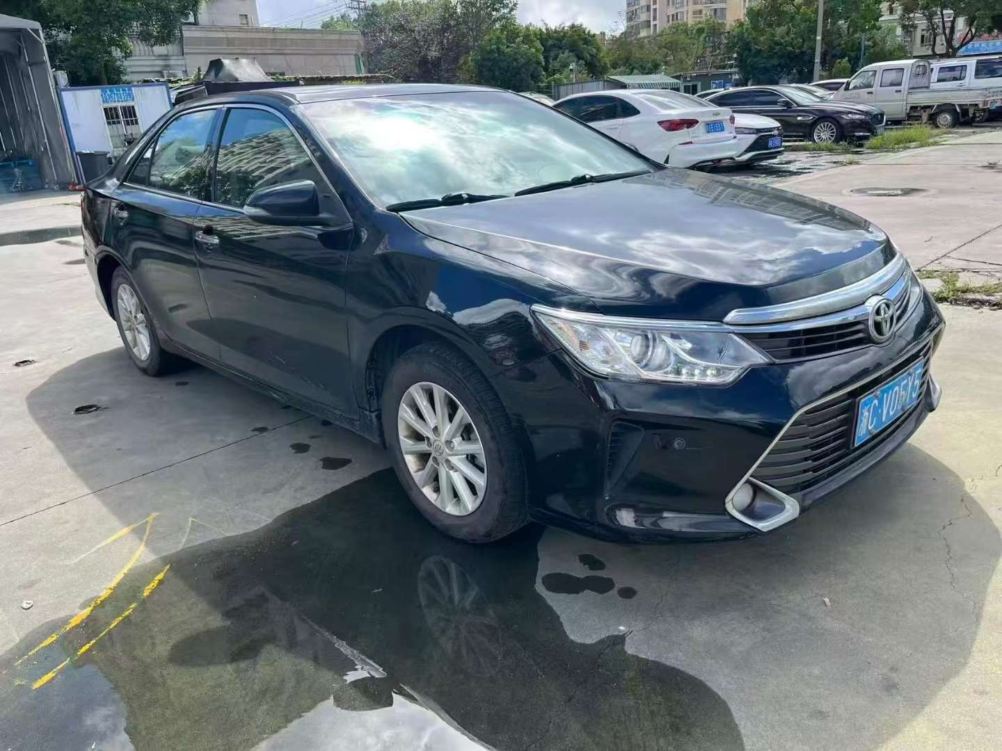 Toyota Camry 2.0G Automatic Leading