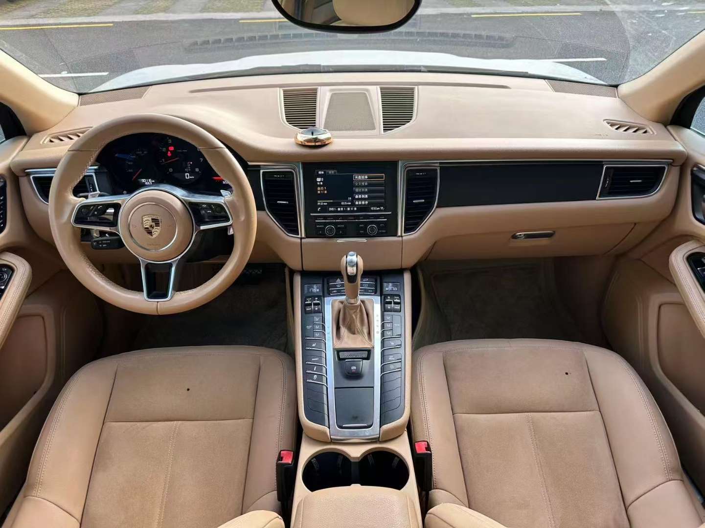 Porsche Macan 2016 2.0T Panoramic Sunroof 7