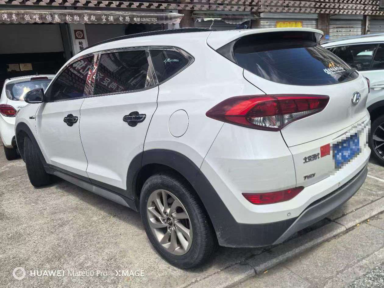 Hyundai Tucson 1.6T Automatic 5