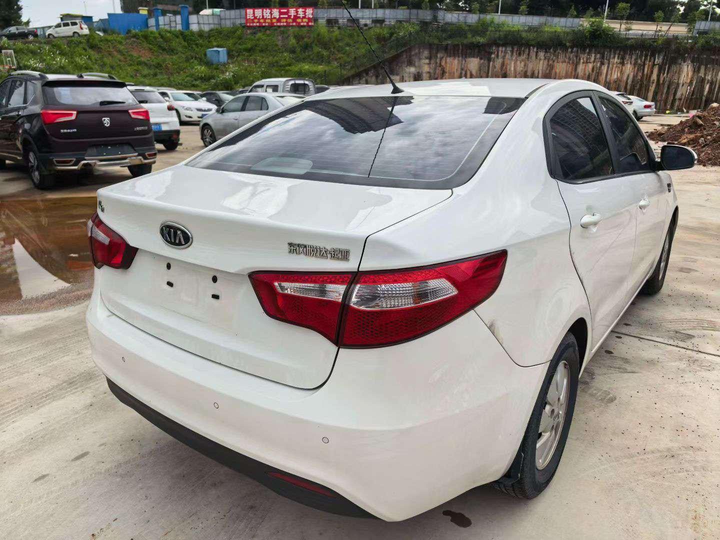 Kia K2 1.4L Manual 6