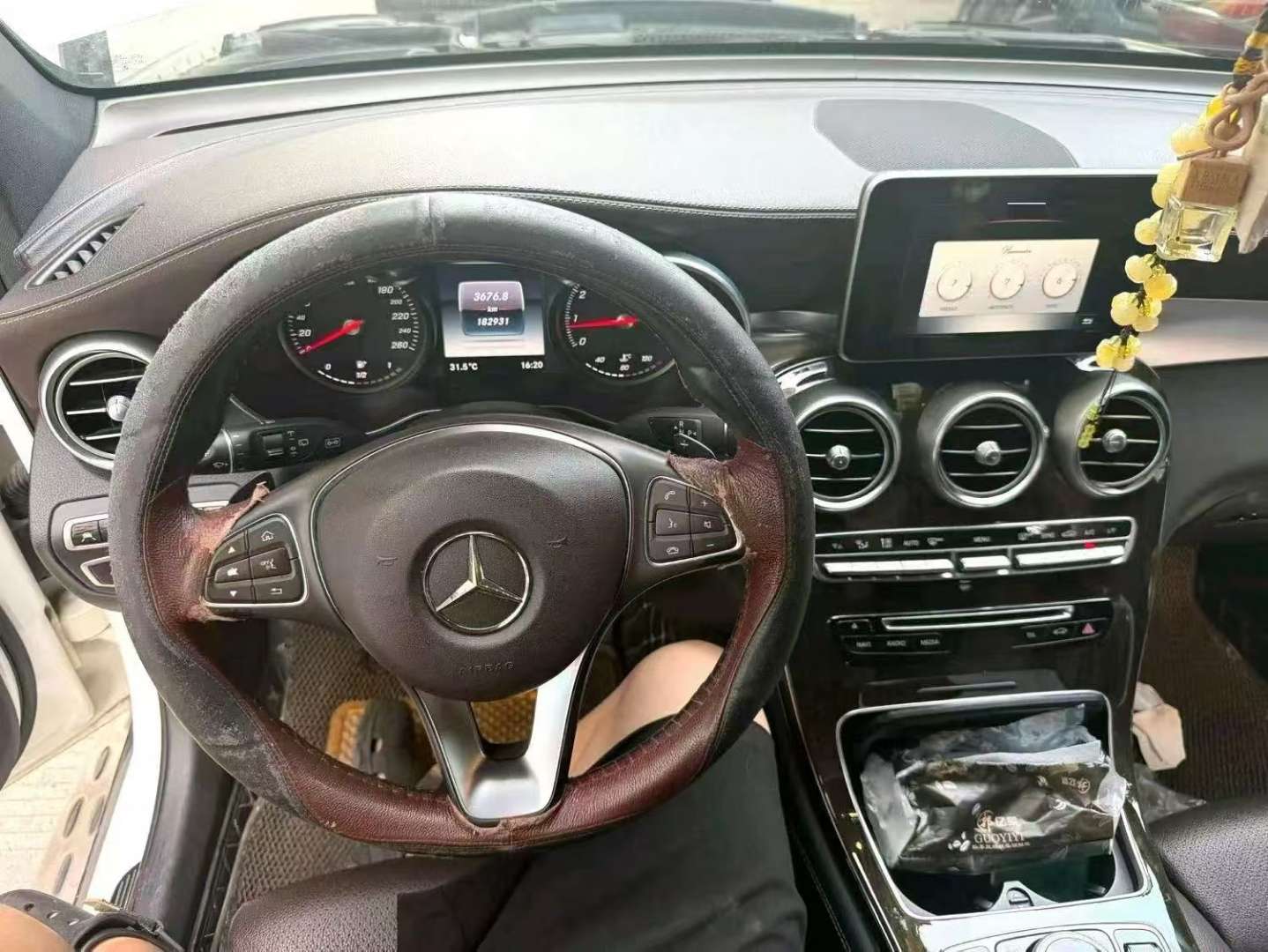 Mercedes-Benz GLC 2017 GLC260 Luxury 6