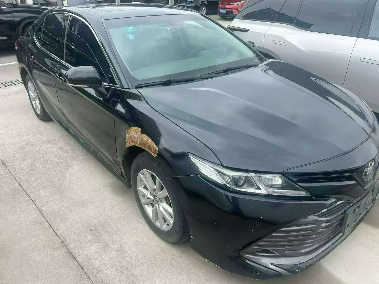 Toyota Camry 2