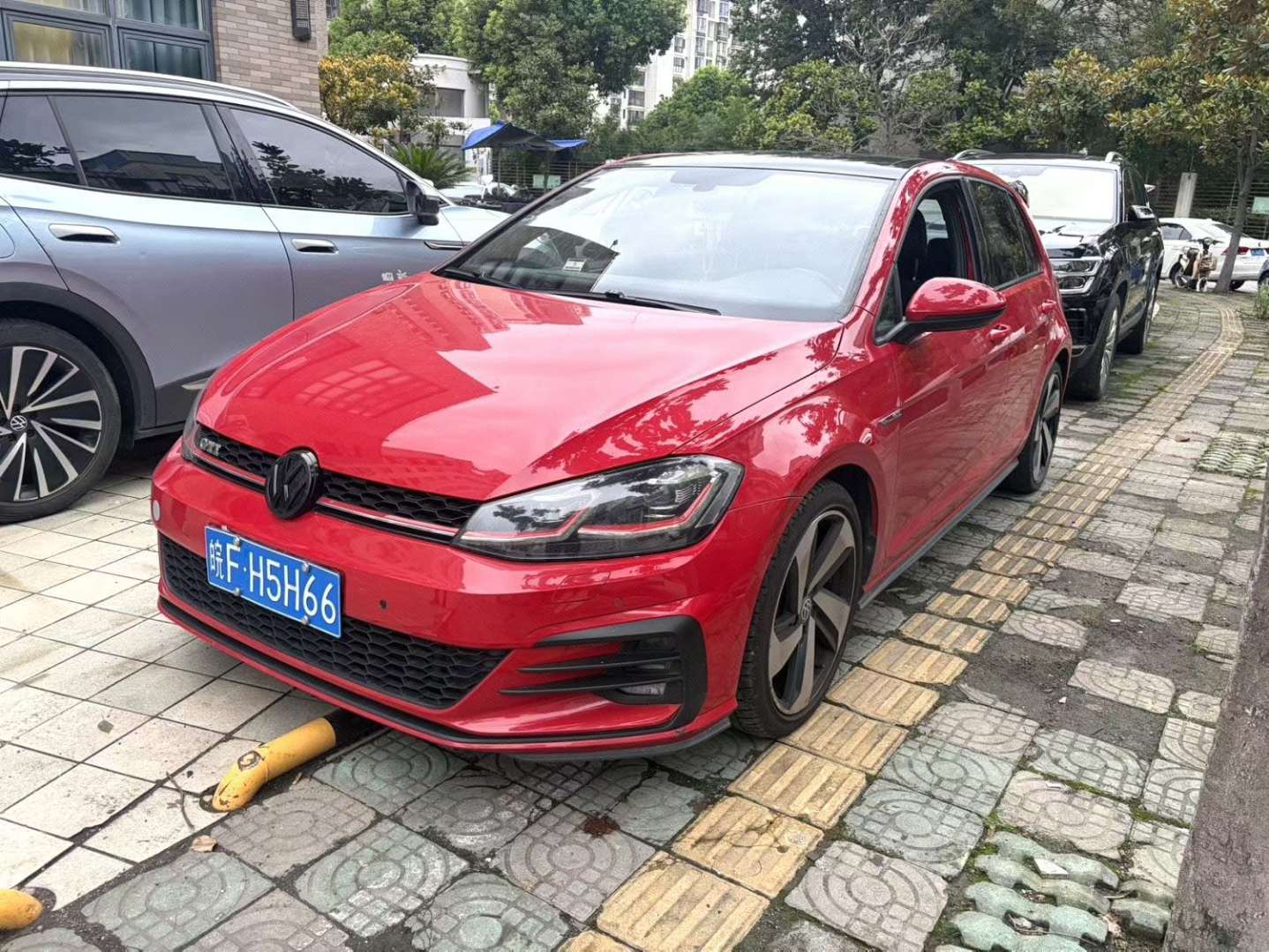 Volkswagen Golf 2.0 GTI