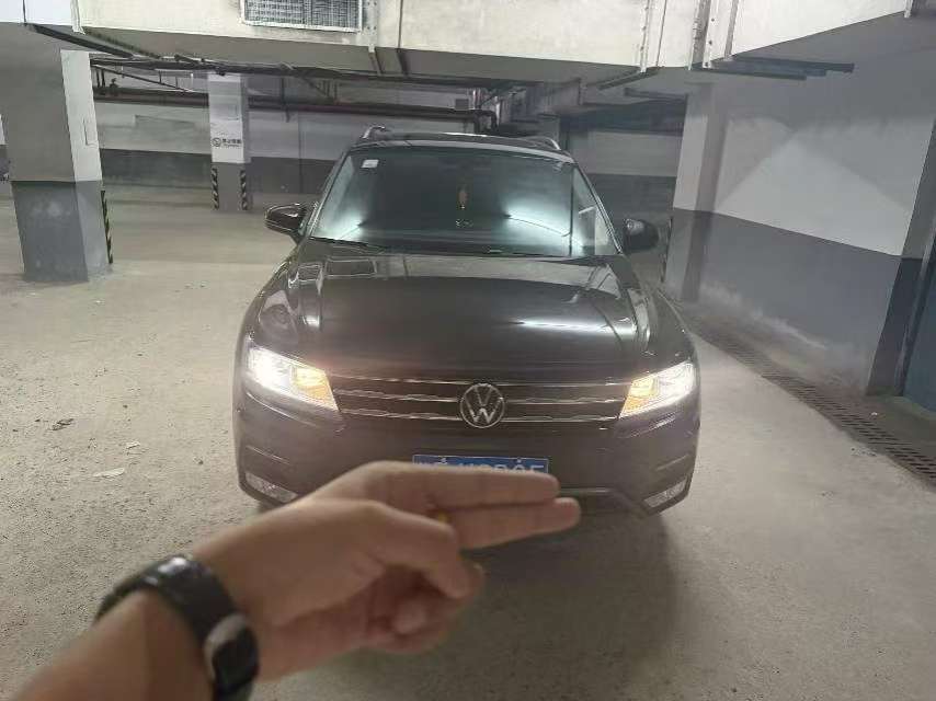 Volkswagen Tiguan L 2.0T 330 2WD Comfort 3