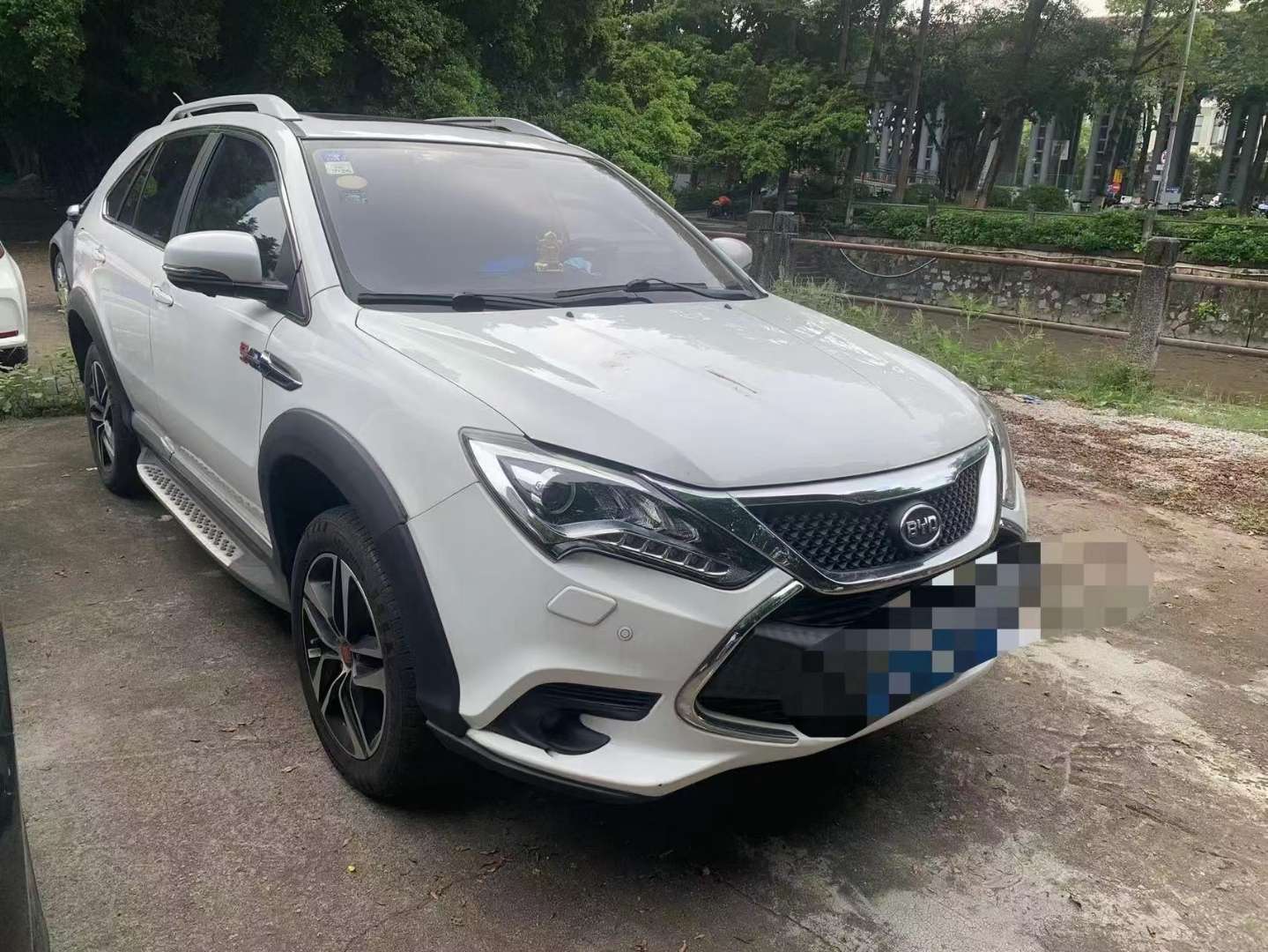 BYD Tang 2.0T AWD Flagship Edition 2