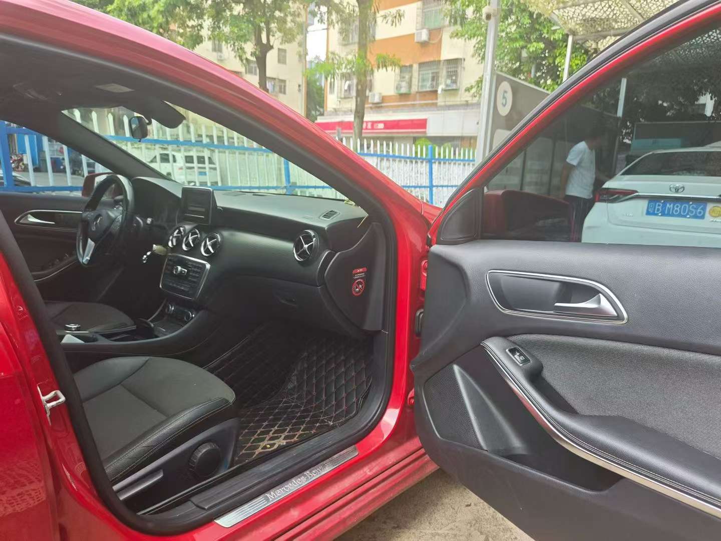 Mercedes-Benz A-Class A180 (Import) Fashion 6